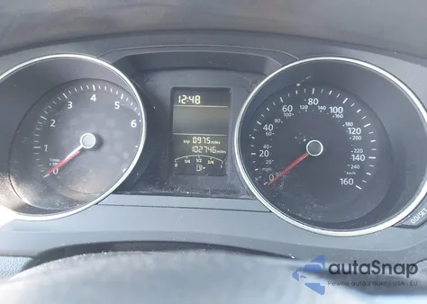 2017 Volkswagen Jetta 1.4T S z USA, uszkodzony, nr VIN 3VW2B7AJ7HM255026